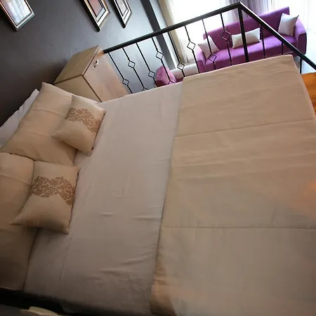 Aparthotel Artist