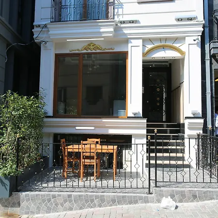 Artist 3* Istanbul