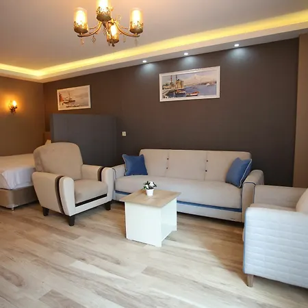 Aparthotel Artist 3*